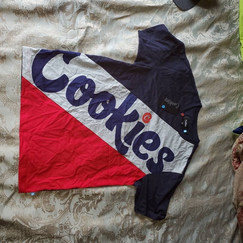 NEW! Cookies SF Erry’body Eats S/S Knit

shirt